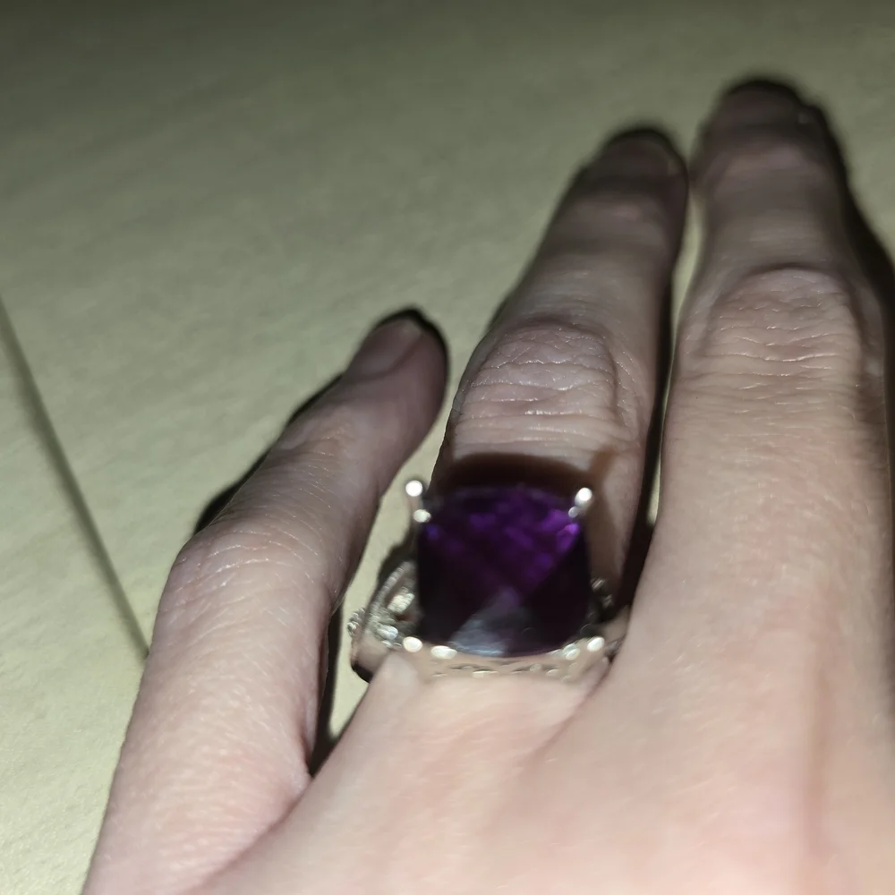 Elegant Purple Gemstone Ring - Picture 6 of 6
